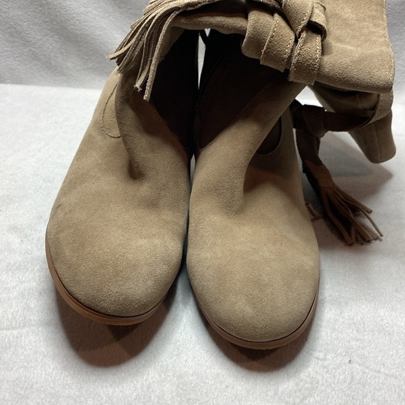 Tahari Johnny heeled leather boots size 8.5 - Picture 5 of 8